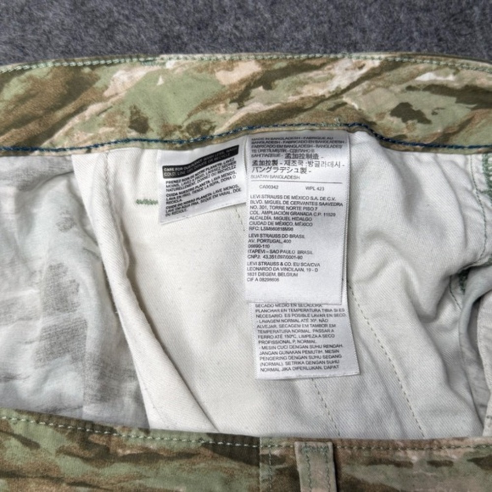 Levis XX Cargo Shorts Mens 40 Green Tiger Stripe Camo Utility Pockets 54756-0007 - Picture 5 of 8